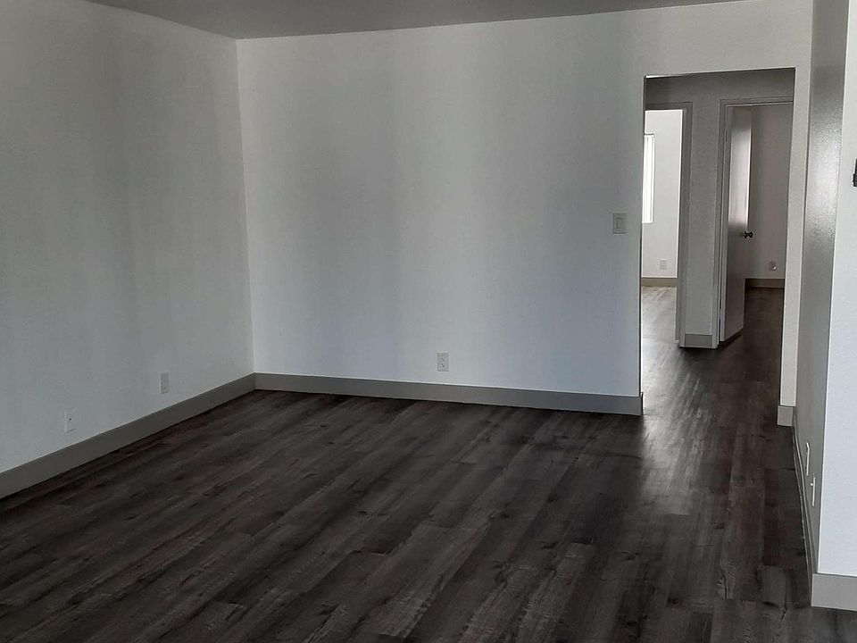 1st image of 10902 Victory Blvd #16