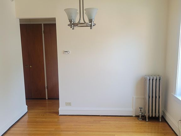 4th image of 4309 W Sunnyside Ave
