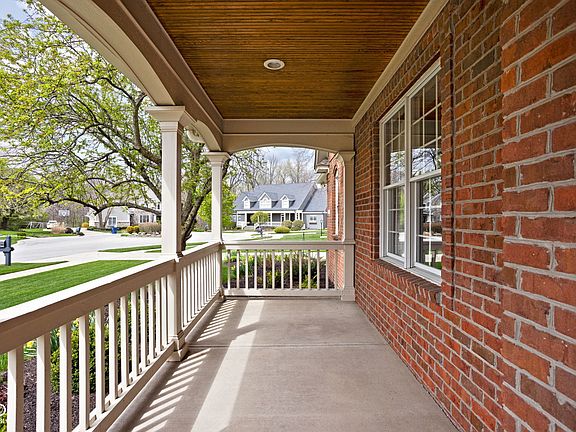 3rd image of 4777 Madras Ct