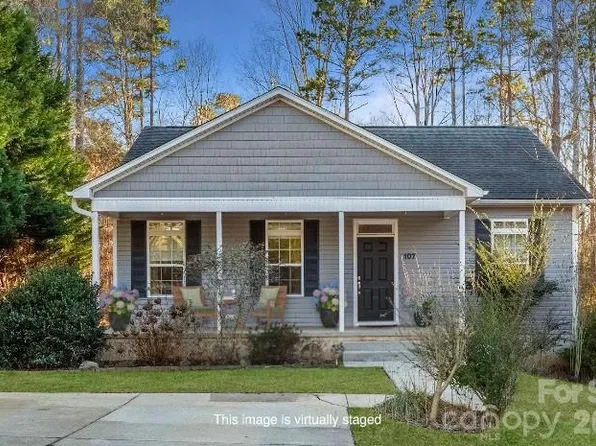 107 Barndale Dr, Troutman, NC 28166