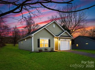 6 Bridge St, Lowell, NC 28098