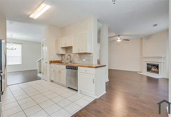 5th image of 6514 Lake Mill Ct