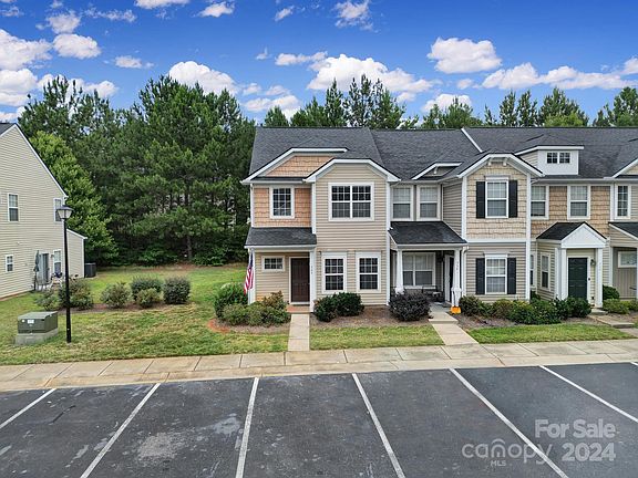 3rd image of 340 Hancock Union Ln