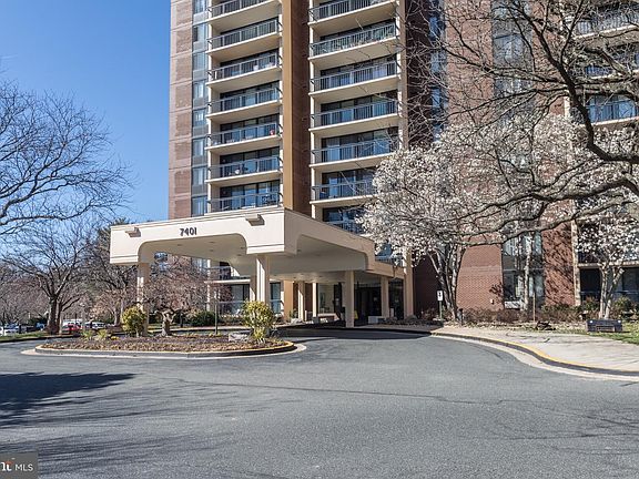 3rd image of 7401 Westlake Ter APT 911