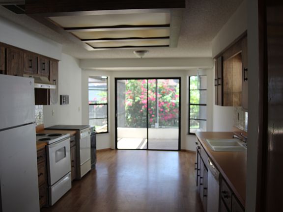 5th image of 10103 Briar Cir