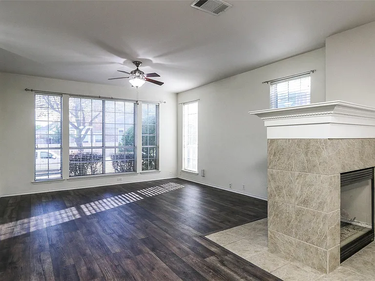 11232 Chaucer Dr — Photo 4