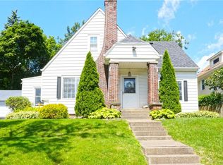 4646 Terrace Dr, Niagara Falls, NY 14305