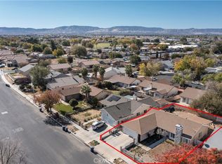 44011 Glenraven Rd, Lancaster, CA 93535