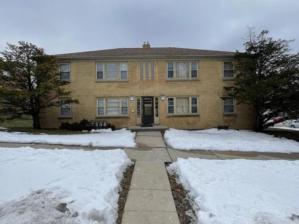 8327 West Center STREET, Milwaukee, WI 53222