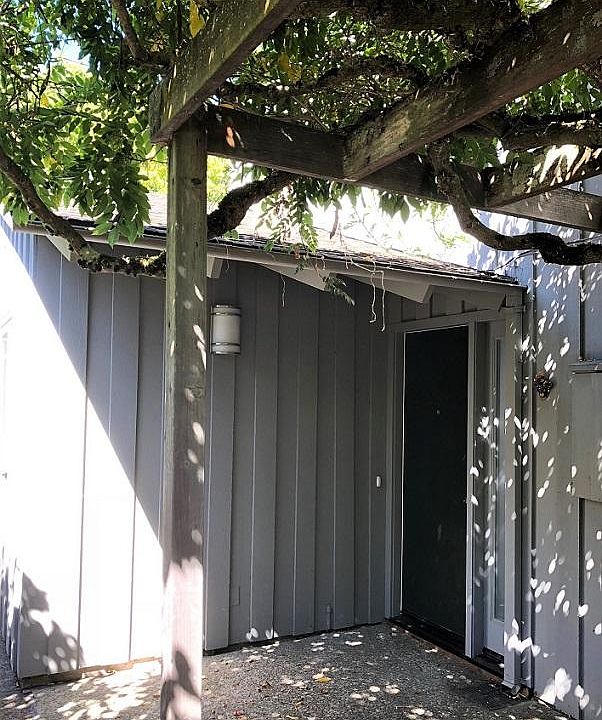 2nd image of 29 Teal Rd