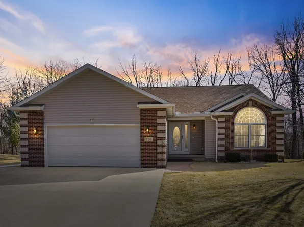 728 10th Avenue Ct, Hampton, IL 61256