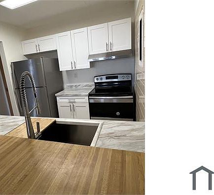 2nd image of 13390 NE 7th Ave APT 407