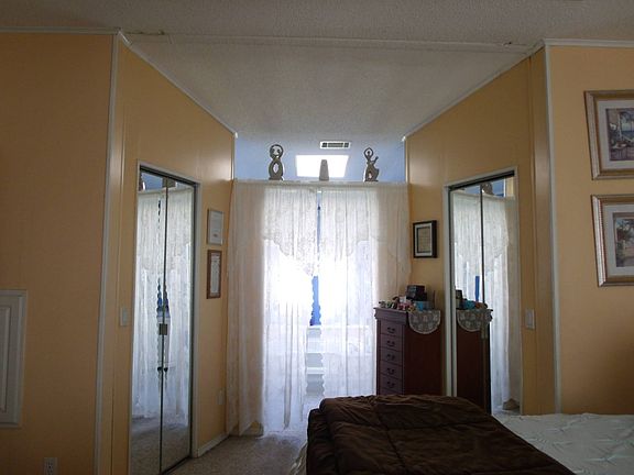 2nd image of 1414 Crooked Stick Loop #496