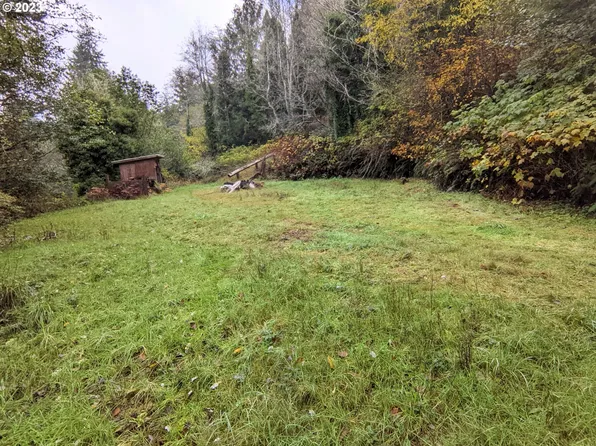 59553 Halfway Rd, Coos Bay, OR 97420