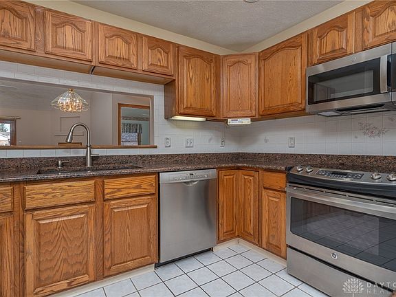 4th image of 4426 Woodbank Dr