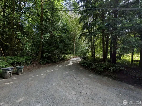 6215 151st Avenue Ct NW, Lakebay, WA 98349