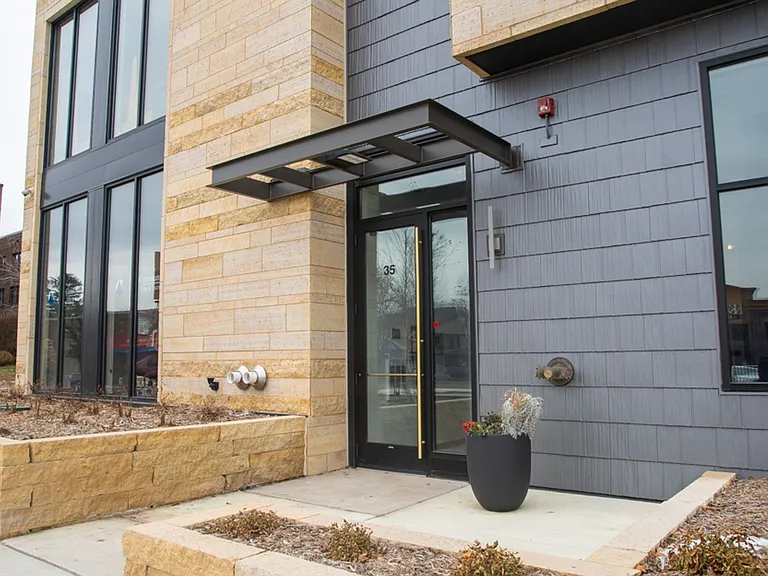 Grand & Syndicate Apartments — Photo 7