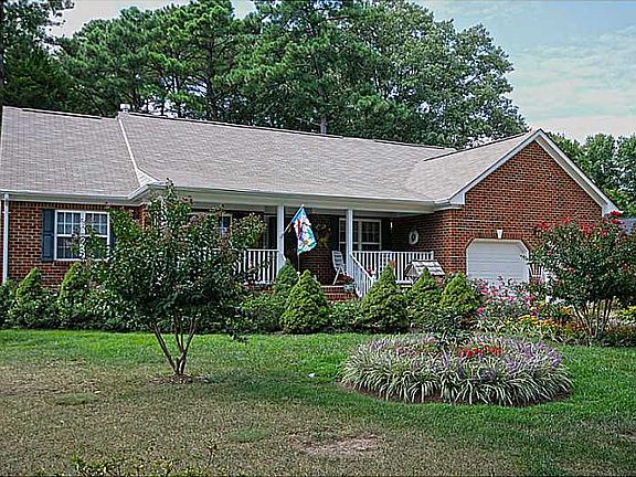 3rd image of 113 Vine Dr
