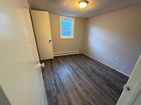 2nd image of 7 Market St #1