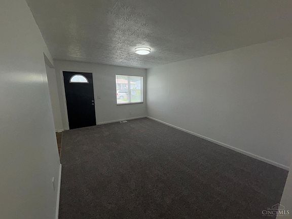 3rd image of 3269 Warfield Ave
