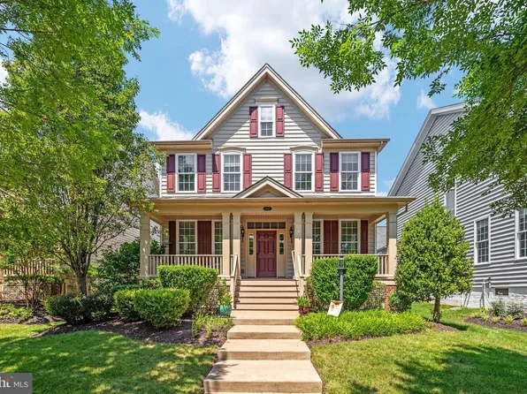 15610 Admiral Baker Cir, Haymarket, VA 20169