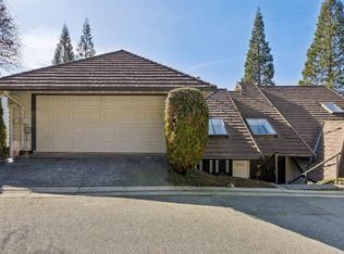 5709 Owl Ct, North Vancouver, BC V7R4V1