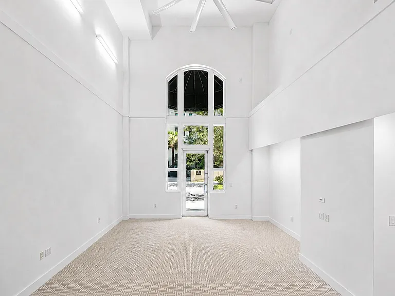 701 S Olive Ave #119 — Photo 4