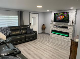 309 7th Ave SW, Largo, FL 33770