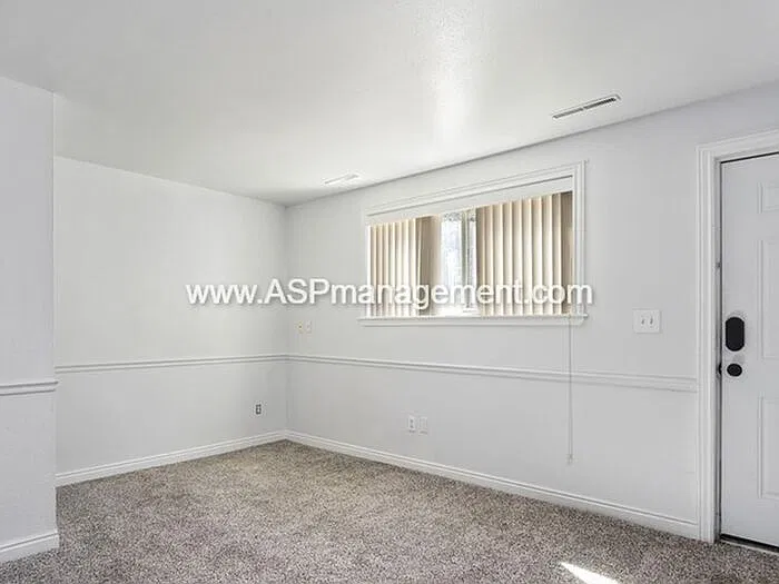2 bed, 1.0 bath, 860 sqft, $1,195 — Photo 4
