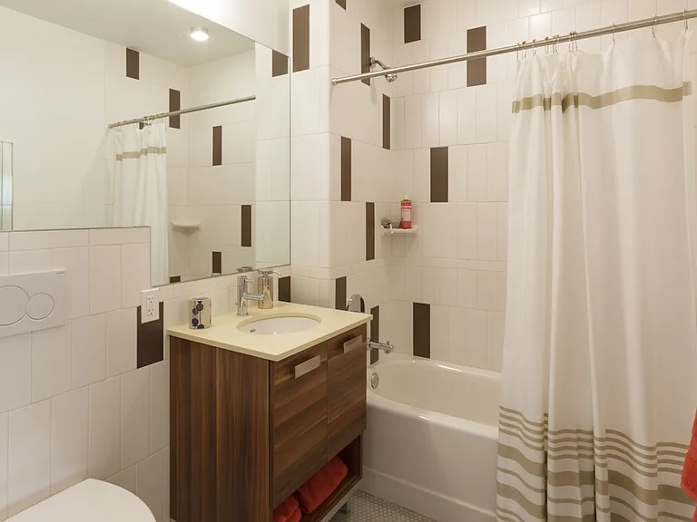 22 Caton Pl #5F — Photo 5