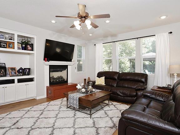 4th image of 2177 Dorrington Dr
