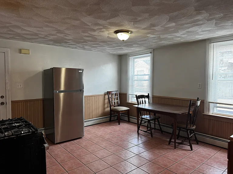 63 Kenyon St #3 — Photo 3