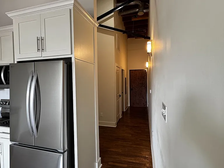 1201 N Central St #202 — Photo 8
