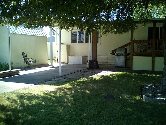 carport with shade