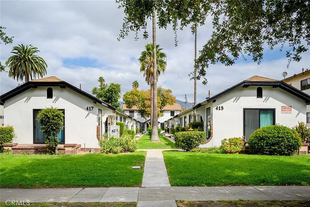 2 bed, 1.5 bath, 925 sqft, $2,695 — Photo 1