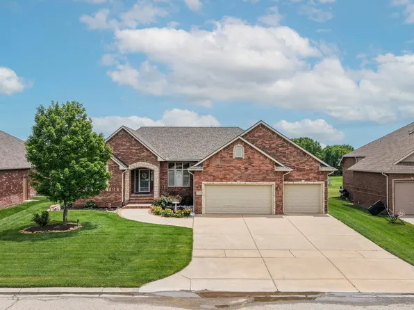 2138 S Sierra Hills Cir, Wichita, KS 67230