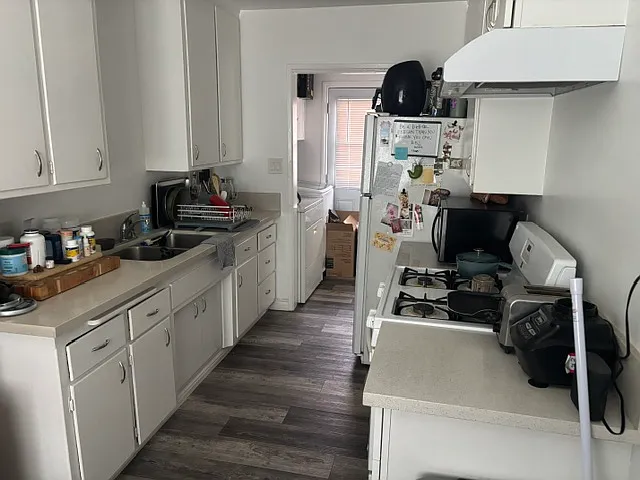 4706 Catalpa St #B — Photo 8