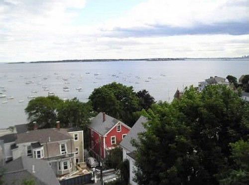 2nd image of 89 Rockland St