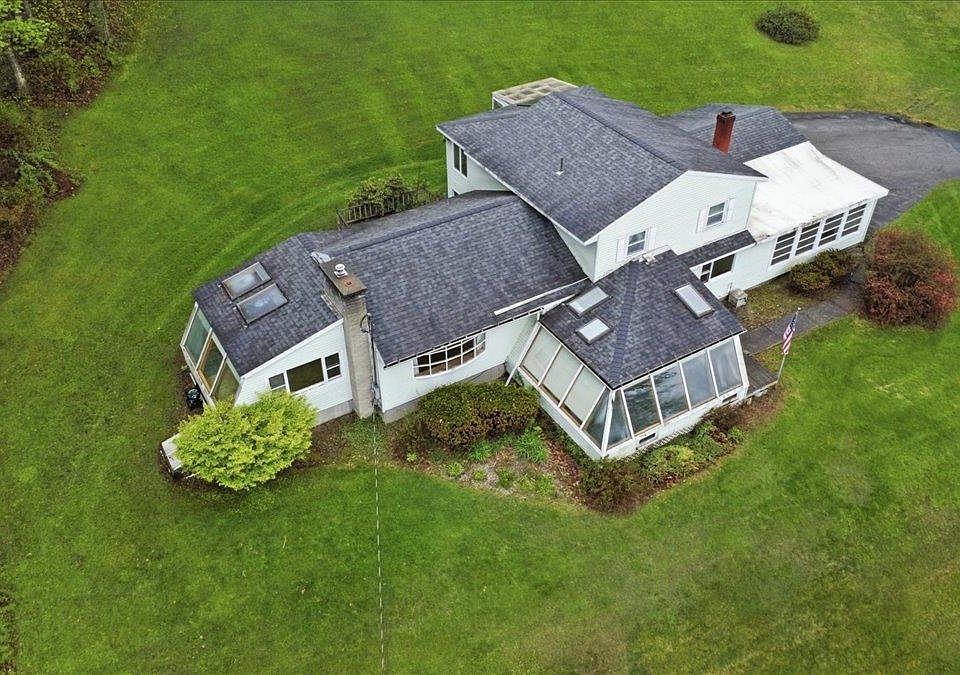 1st image of 166 Cardinal Lane