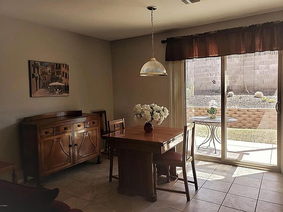 3rd image of 1619 E Desert Ln