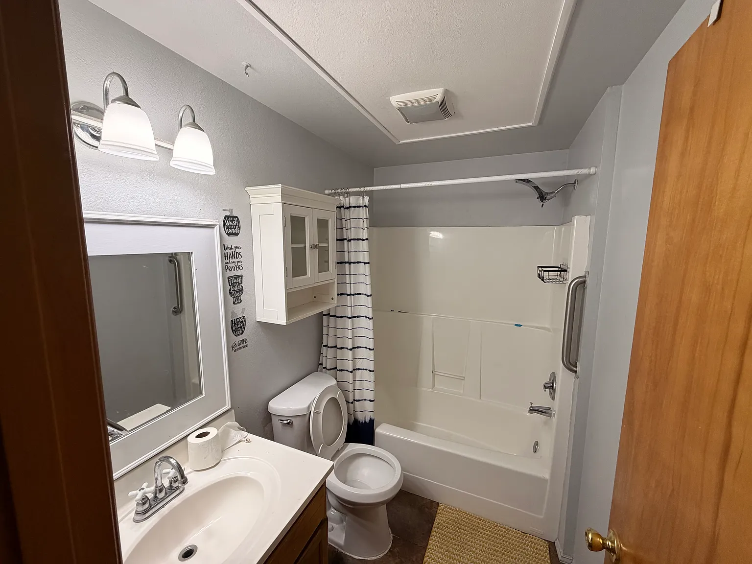 S 362nd St, Federal Way — Photo 2