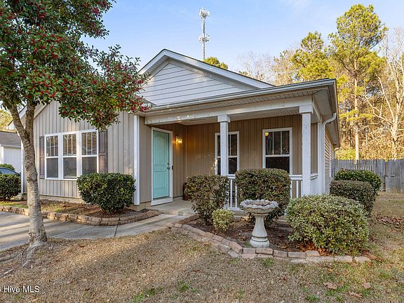 3rd image of 9112 Arden Road NE