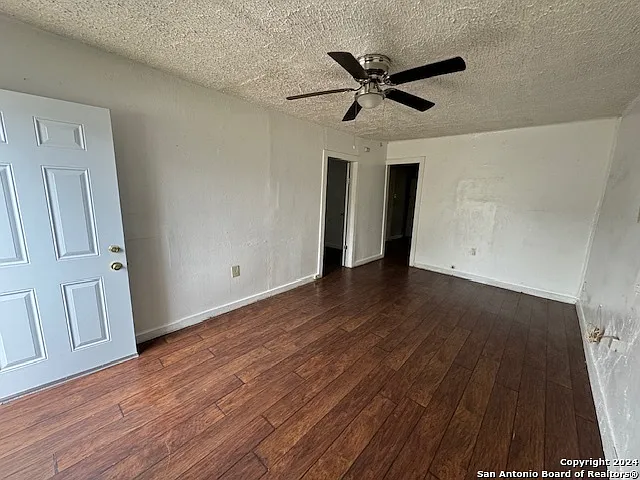 2 bed, 1.0 bath, 759 sqft, $975 — Photo 4