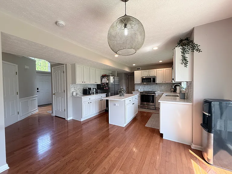 14010 Avalon East Dr — Photo 19