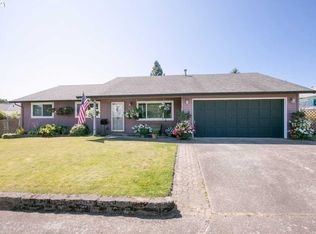 420 SE 18th St, Troutdale, OR 97060