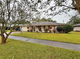3220 Lancelot St, Orange, TX 77630