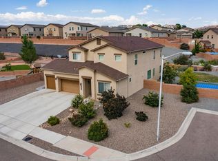 1044 Grace Ct NE, Rio Rancho, NM 87144