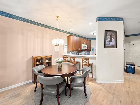 5th image of 4753 River Rd W #108