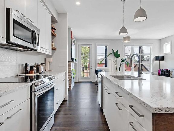 4th image of 1936 E 25a St SW #2