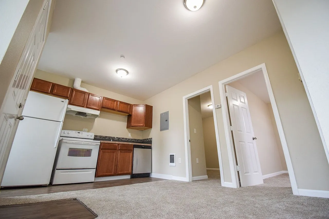 1250 East Baseline Street - 4 — Photo 2